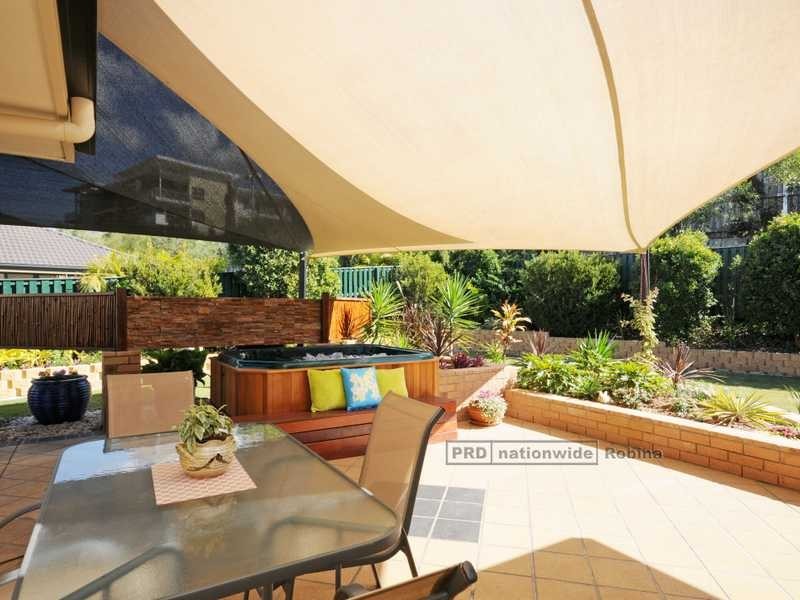 17 Mountain Ash Circuit, Robina QLD 4226