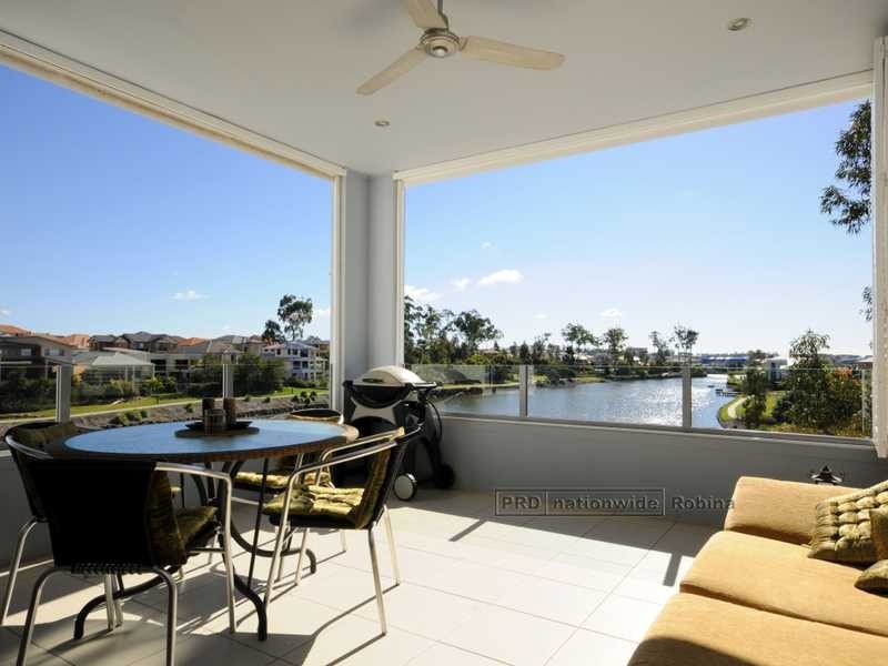 2/12 Port Peyra Crescent, Varsity Lakes QLD 4227