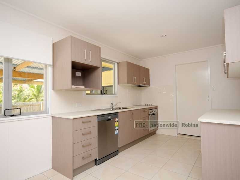 4 Viburnum Street, Varsity Lakes QLD 4227