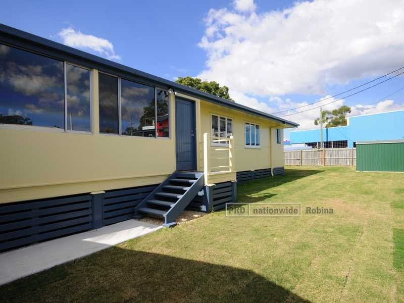 4 Viburnum Street, Varsity Lakes QLD 4227