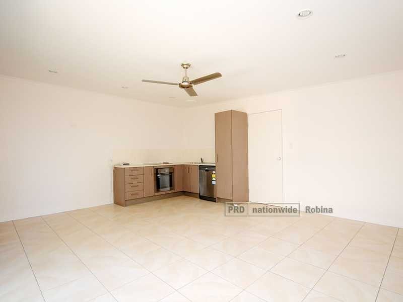 4 Viburnum Street, Varsity Lakes QLD 4227