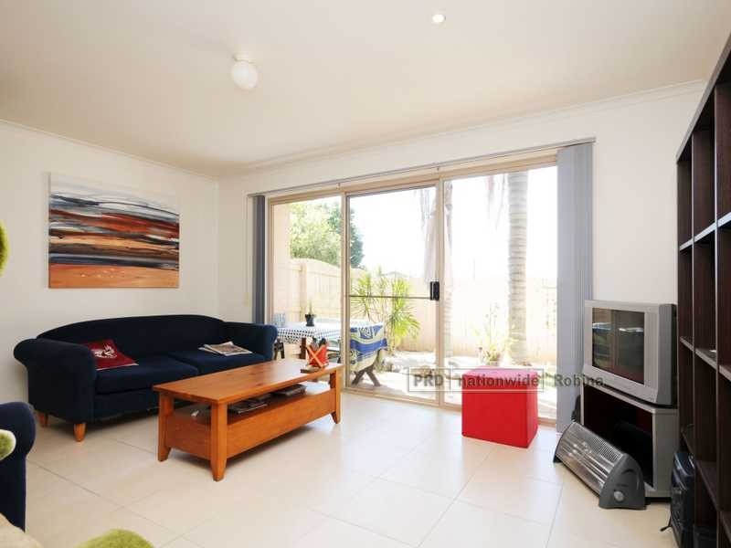Unit 4/4 Sherwood Close, Mudgeeraba QLD 4213