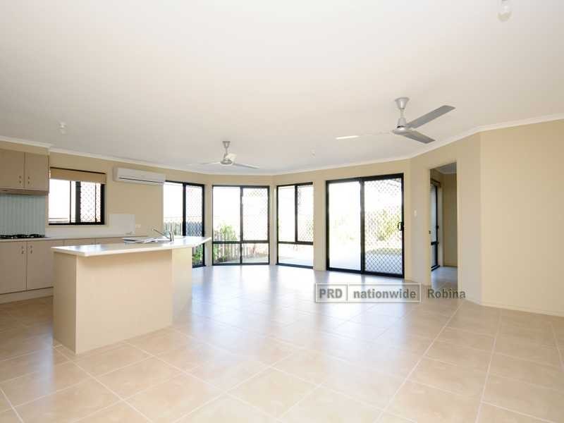 104 Observatory Drive, Reedy Creek QLD 4227