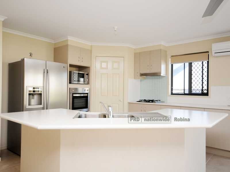 104 Observatory Drive, Reedy Creek QLD 4227