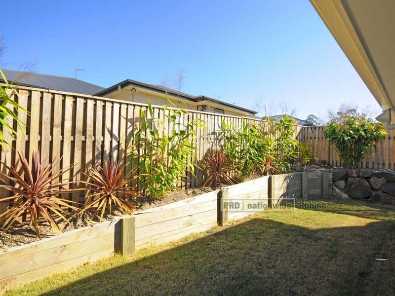 104 Observatory Drive, Reedy Creek QLD 4227