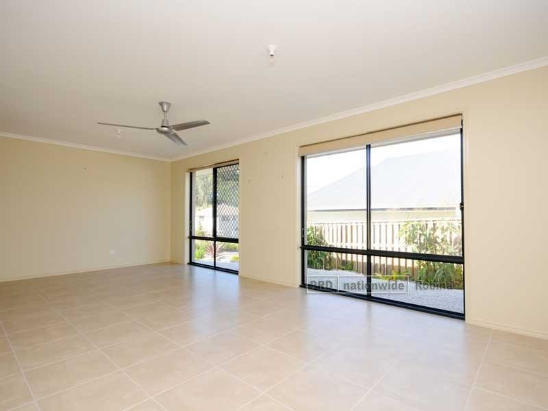 104 Observatory Drive, Reedy Creek QLD 4227