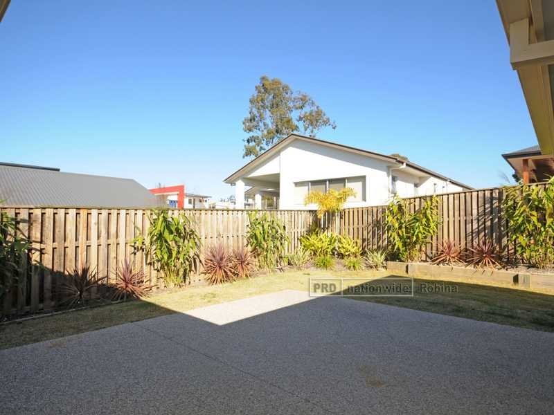 104 Observatory Drive, Reedy Creek QLD 4227