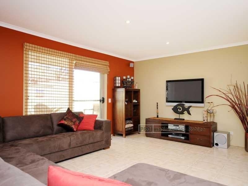 36 Roundelay Drive, Varsity Lakes QLD 4227