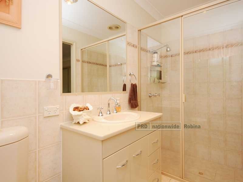 77 Lambor Drive, Mudgeeraba QLD 4213