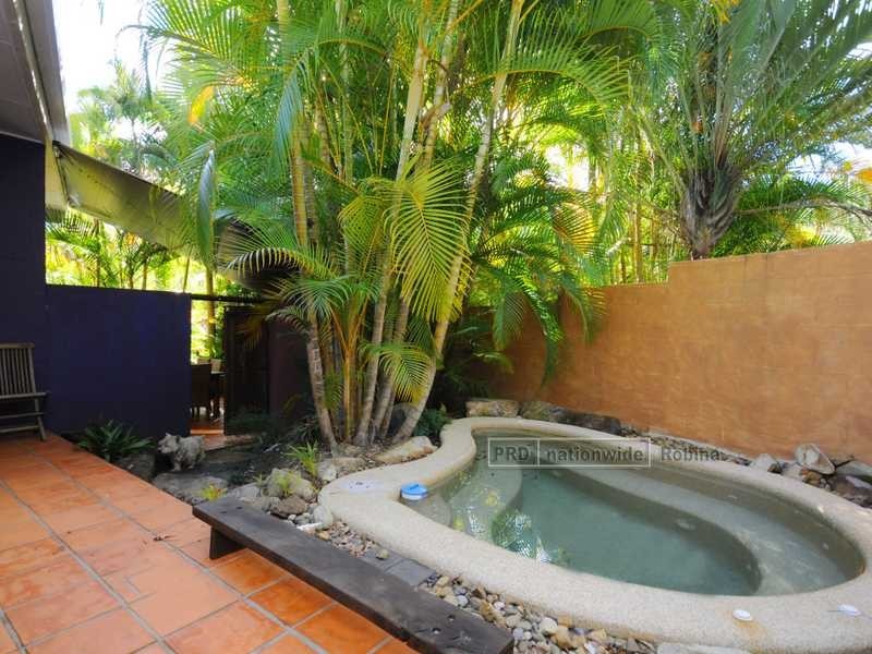 10 Hugh Guinea Court, Worongary QLD 4213