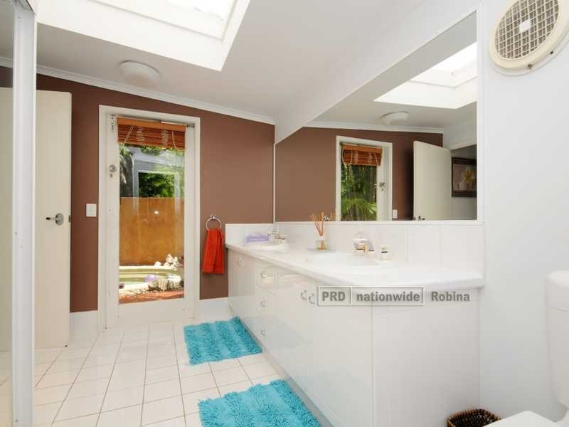 10 Hugh Guinea Court, Worongary QLD 4213