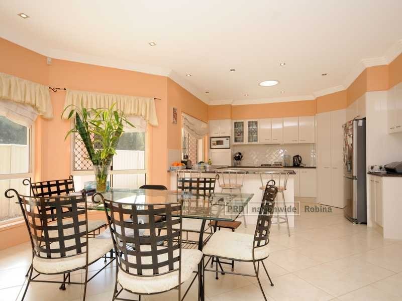 11 Riverlilly Street, Reedy Creek QLD 4227