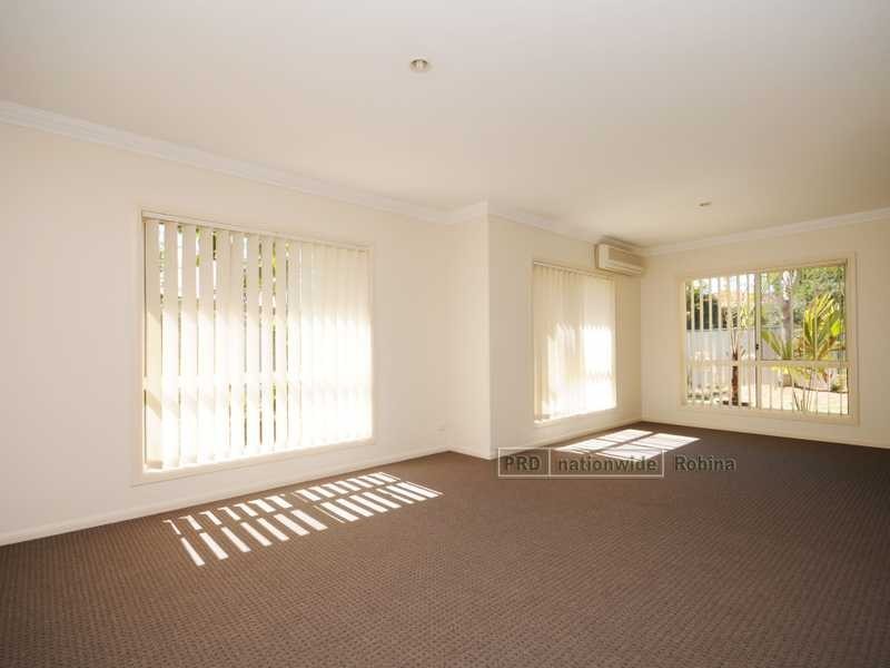 14 Fiddlewood Place, Reedy Creek QLD 4227