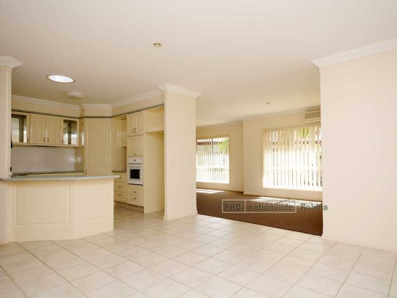 14 Fiddlewood Place, Reedy Creek QLD 4227