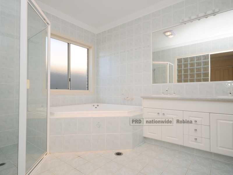 14 Fiddlewood Place, Reedy Creek QLD 4227