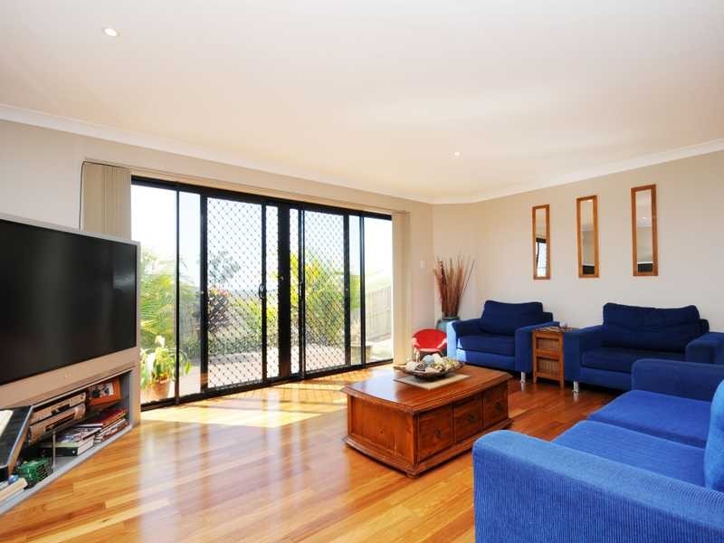 59 Sky Royal Terrace, Burleigh Heads QLD 4220