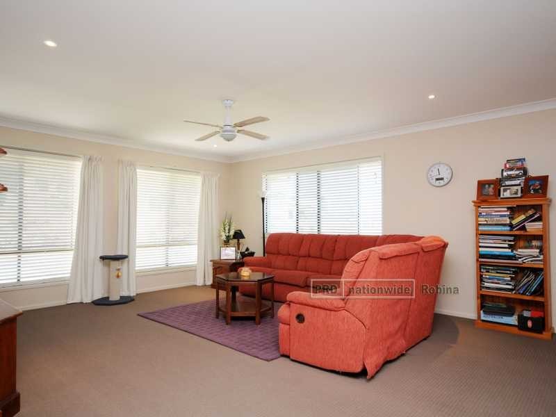 59 Sky Royal Terrace, Burleigh Heads QLD 4220