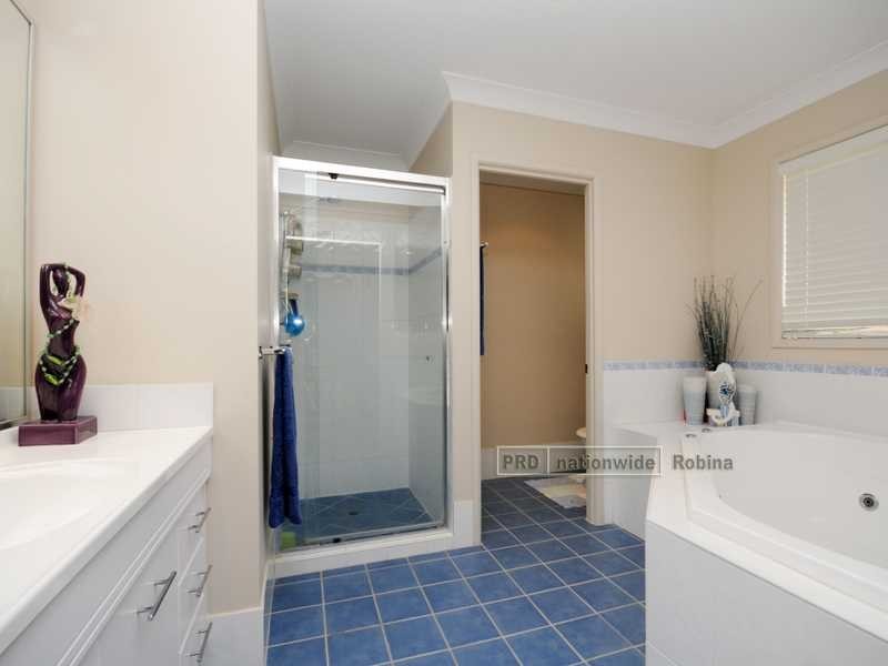 59 Sky Royal Terrace, Burleigh Heads QLD 4220