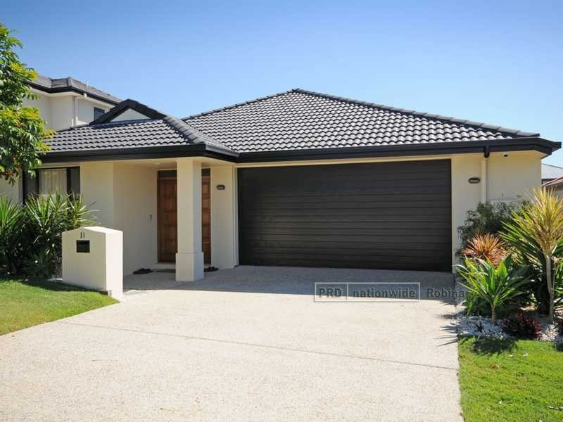11 Andorra Place, Varsity Lakes QLD 4227