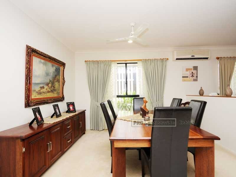 11 Andorra Place, Varsity Lakes QLD 4227
