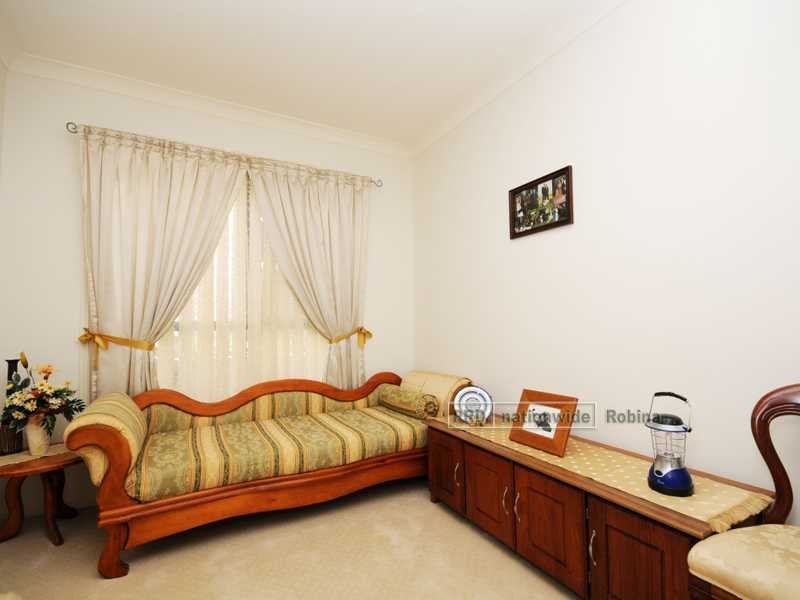 11 Andorra Place, Varsity Lakes QLD 4227