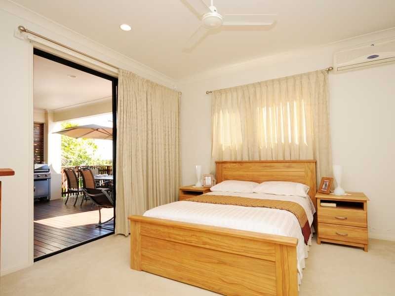 11 Andorra Place, Varsity Lakes QLD 4227