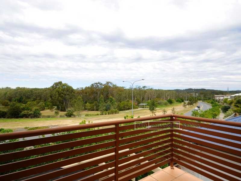 Unit 3/45 Hillridge Crescent, Varsity Lakes QLD 4227
