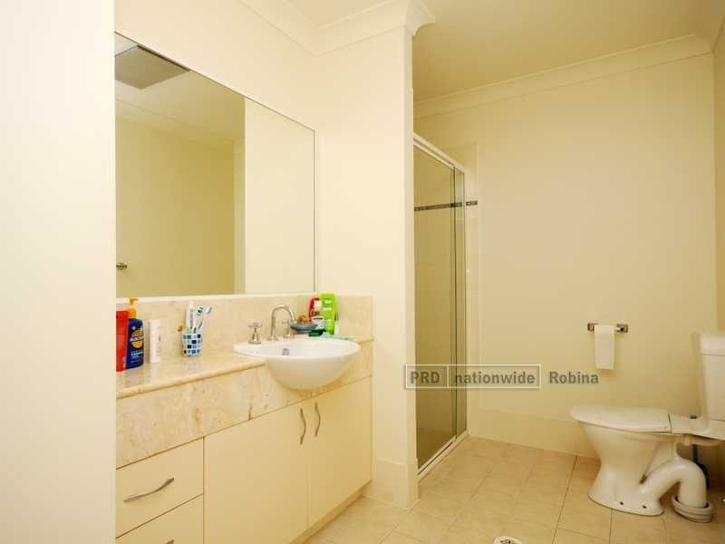 Unit 3/45 Hillridge Crescent, Varsity Lakes QLD 4227
