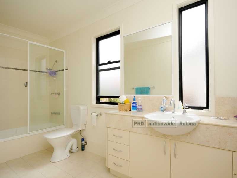 Unit 3/45 Hillridge Crescent, Varsity Lakes QLD 4227