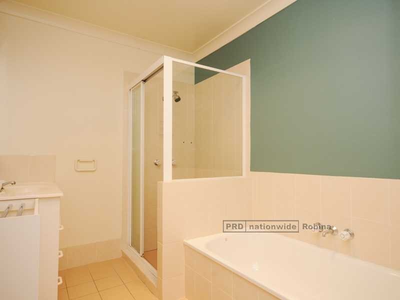 Unit 18/23 Thorngate Drive, Robina QLD 4226