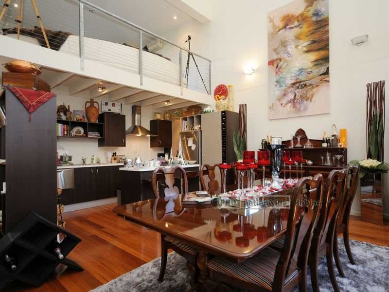 10 Bellvue Drive, Varsity Lakes QLD 4227