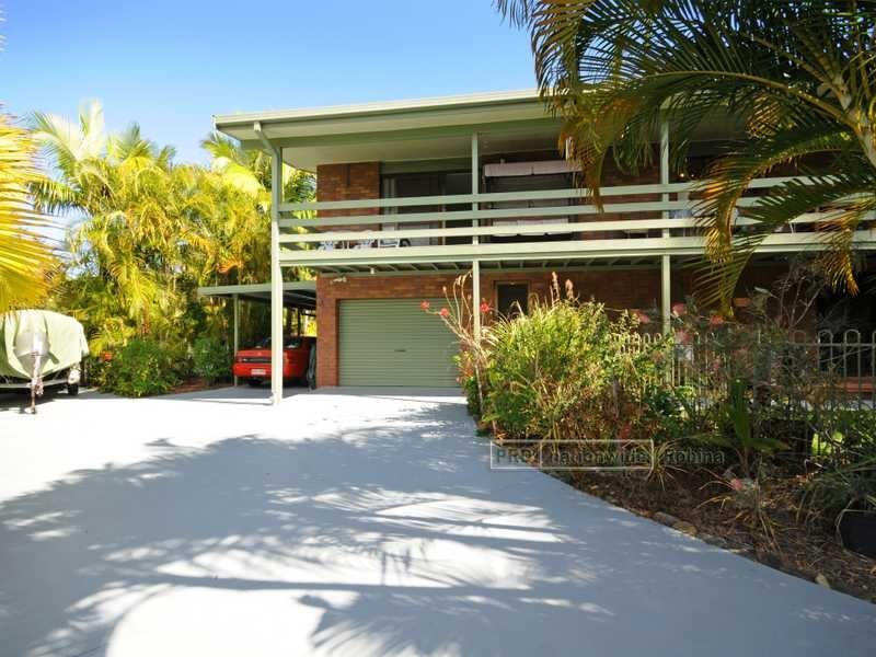 10 Hoffschildt Drive, Currumbin Waters QLD 4223