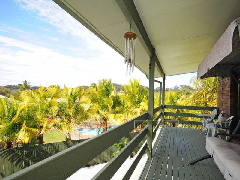 10 Hoffschildt Drive, Currumbin Waters QLD 4223