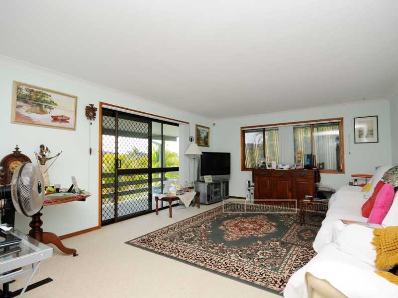 10 Hoffschildt Drive, Currumbin Waters QLD 4223