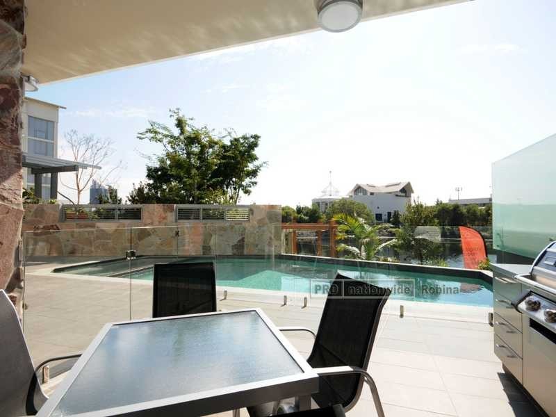 Unit 26/38 Riverwalk Avenue, Robina QLD 4226