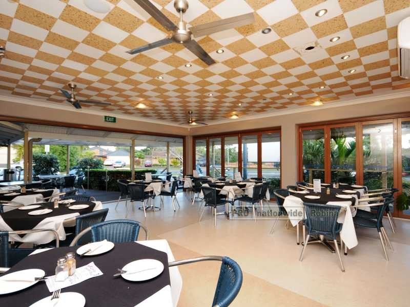 Shop 5/217-219 Ron Penhaligon Way, Robina QLD 4226