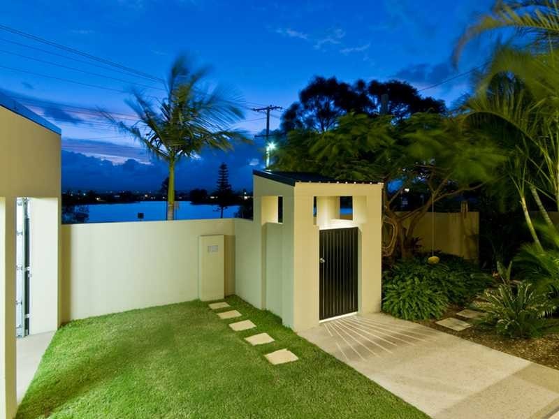 77 Burleigh Street, Burleigh Waters QLD 4220