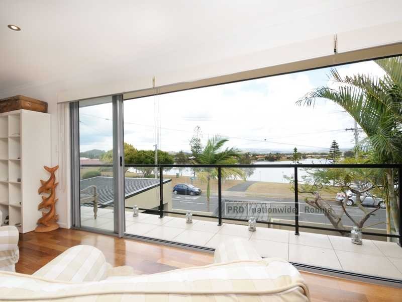 77 Burleigh Street, Burleigh Waters QLD 4220