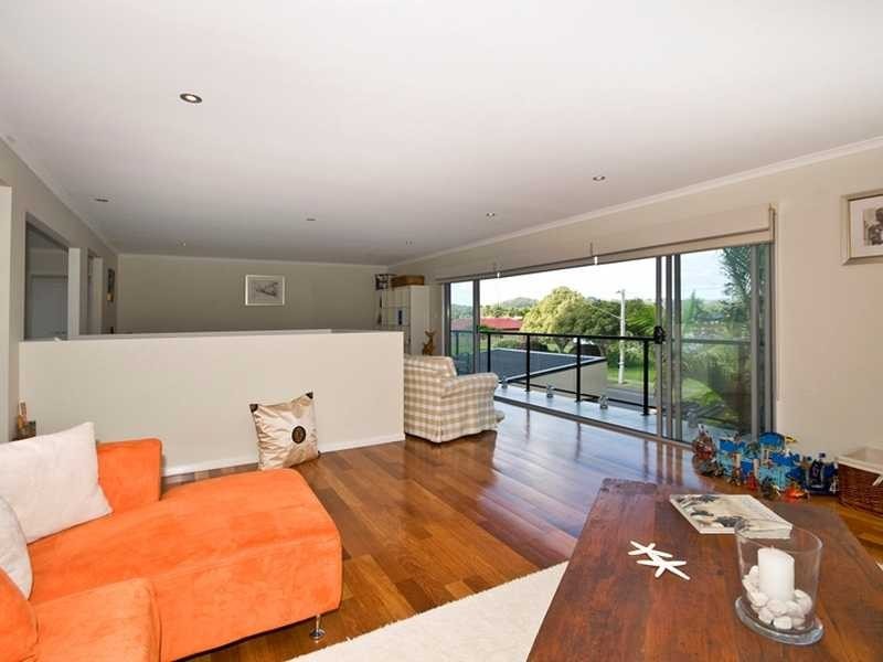 77 Burleigh Street, Burleigh Waters QLD 4220