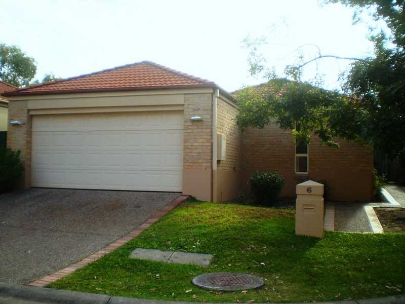 6 Tuggerah Close, Robina QLD 4226