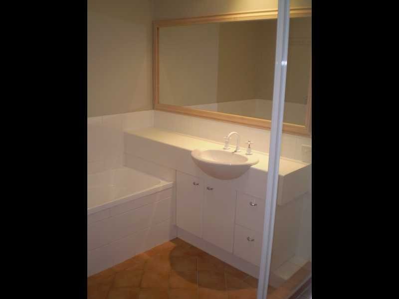 6 Tuggerah Close, Robina QLD 4226