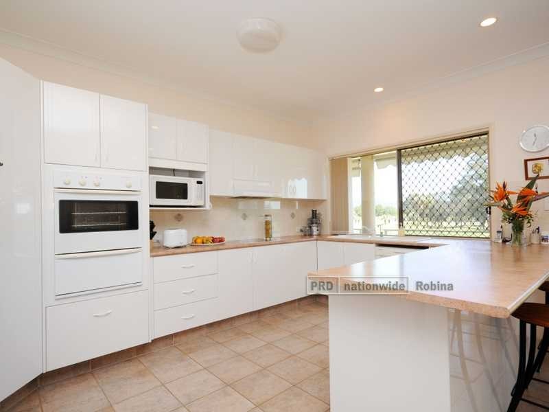 66 Concord Circuit, Robina QLD 4226