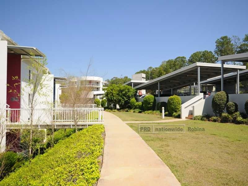 Unit 30/98 University Drive, Varsity Lakes QLD 4227
