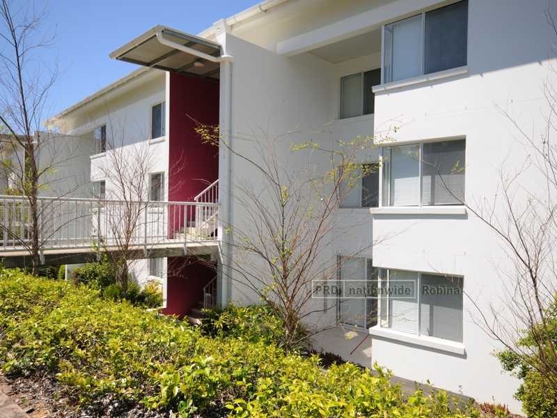 Unit 30/98 University Drive, Varsity Lakes QLD 4227