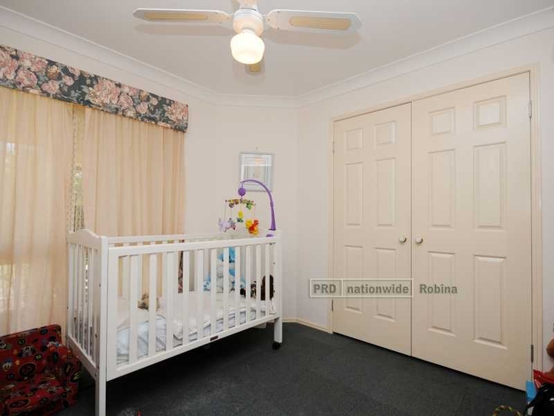 10 Columbine Way, Gaven QLD 4211