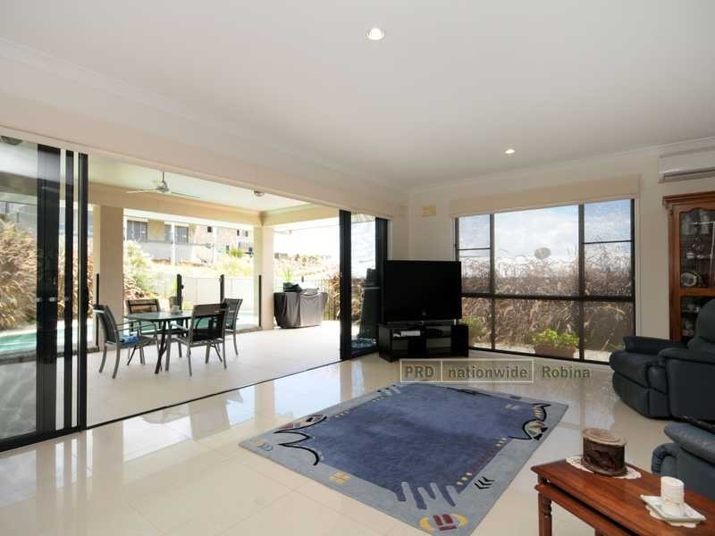 17 Laceflower Court, Reedy Creek QLD 4227