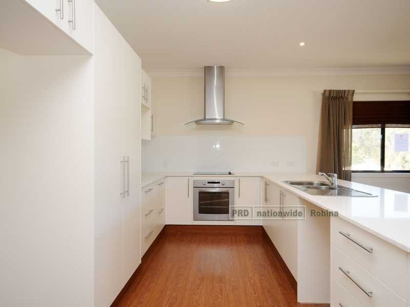 7 Marshall Grove, Bonogin QLD 4213