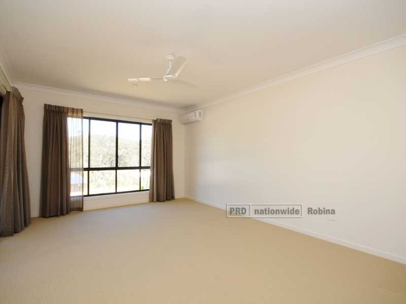 7 Marshall Grove, Bonogin QLD 4213