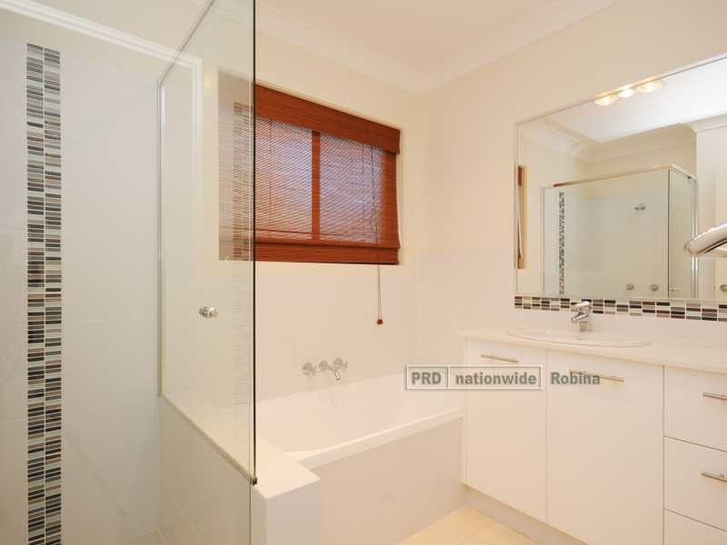 7 Marshall Grove, Bonogin QLD 4213