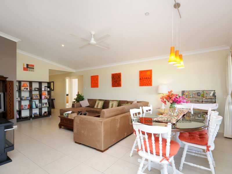 12 Mclachlan Avenue, Mudgeeraba QLD 4213